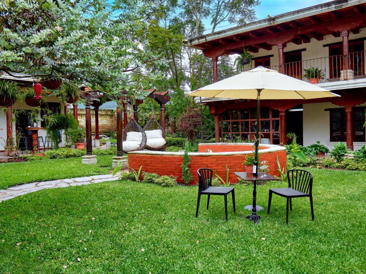 Hotel Cacique Real Antigua Exterior foto