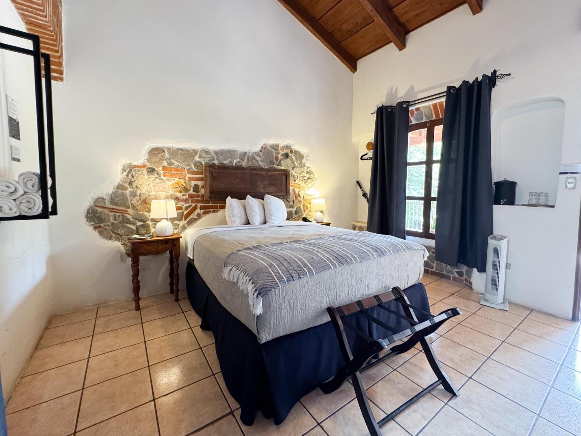 Hotel Cacique Real Antigua Cameră foto