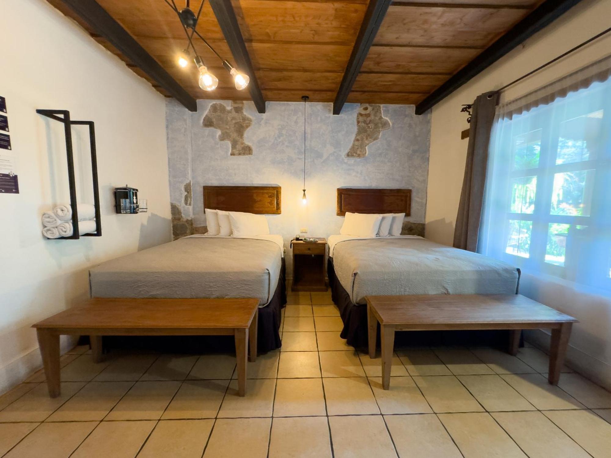 Hotel Cacique Real Antigua Cameră foto